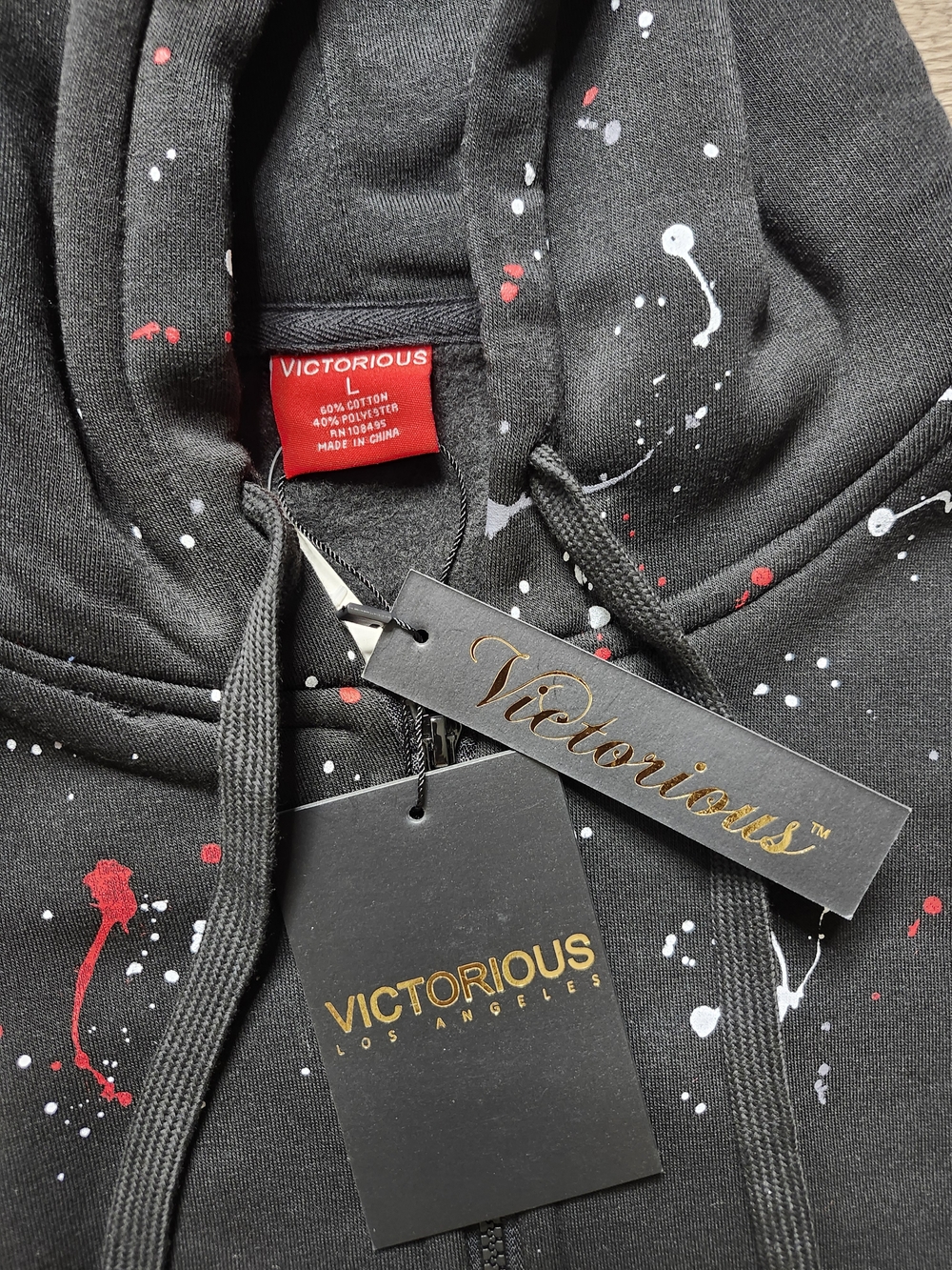 Victorious Men's Black Hooded Sweatshirt & Jogger Set with Red and White - Picture 2 of 11